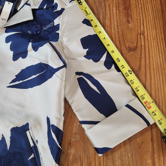 Chicos NWT Travelers Jacquard Floral Jacket Blue Casa Sz 1 M $189 Holiday Party - Picture 11 of 16